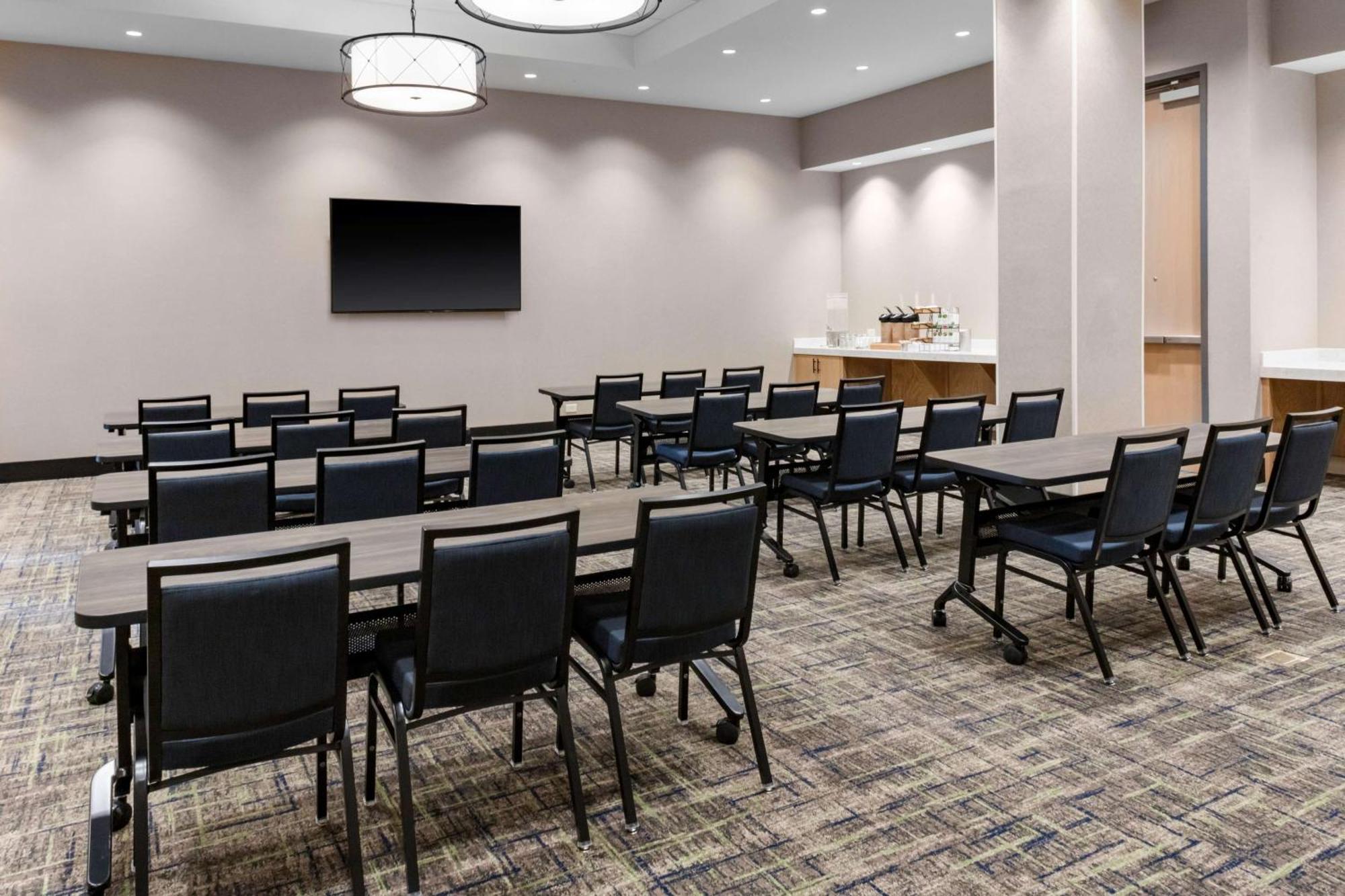 Hyatt House Downtown-convention Center Hotel 3*